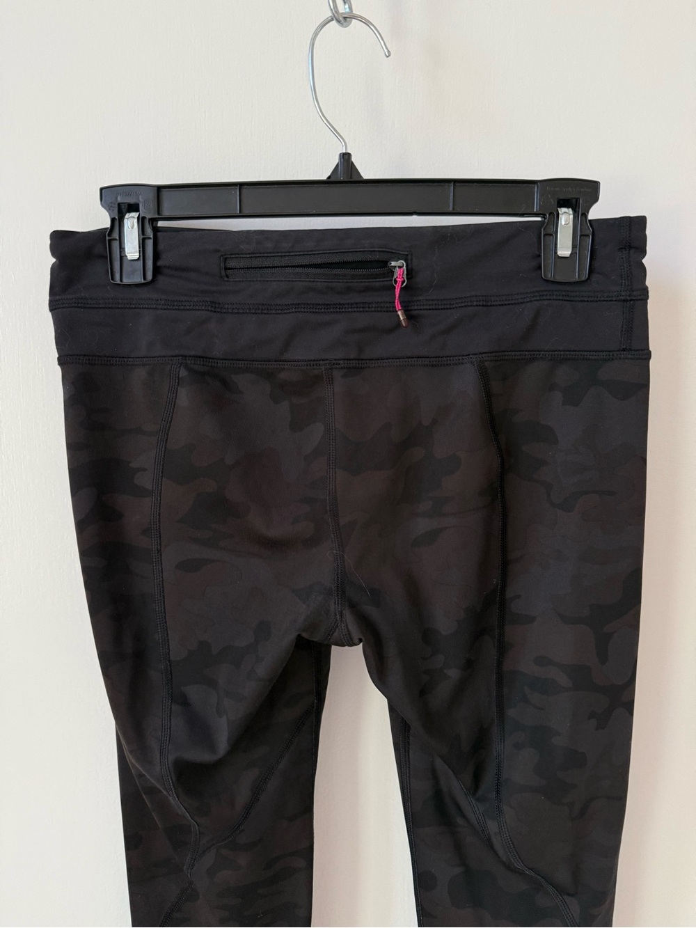 Lululemon Run: Inspire Crop II All Luxtreme Savasana Camo Black/Black - Picture 8 of 15